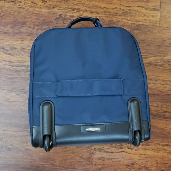 Tumi Blue Floral Chic Feminine Designer Voyageur Travel Carry On Roller Bag - Picture 5 of 13